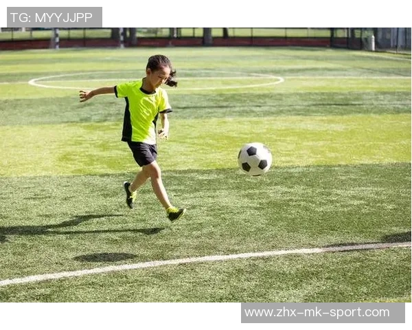 足球mf：探索足球世界的魅力与激情，带你领略赛场上的精彩瞬间与战术智慧